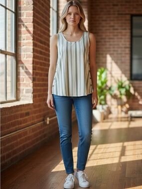 🌻 Signature by Reitmans Summer Tank Top #629